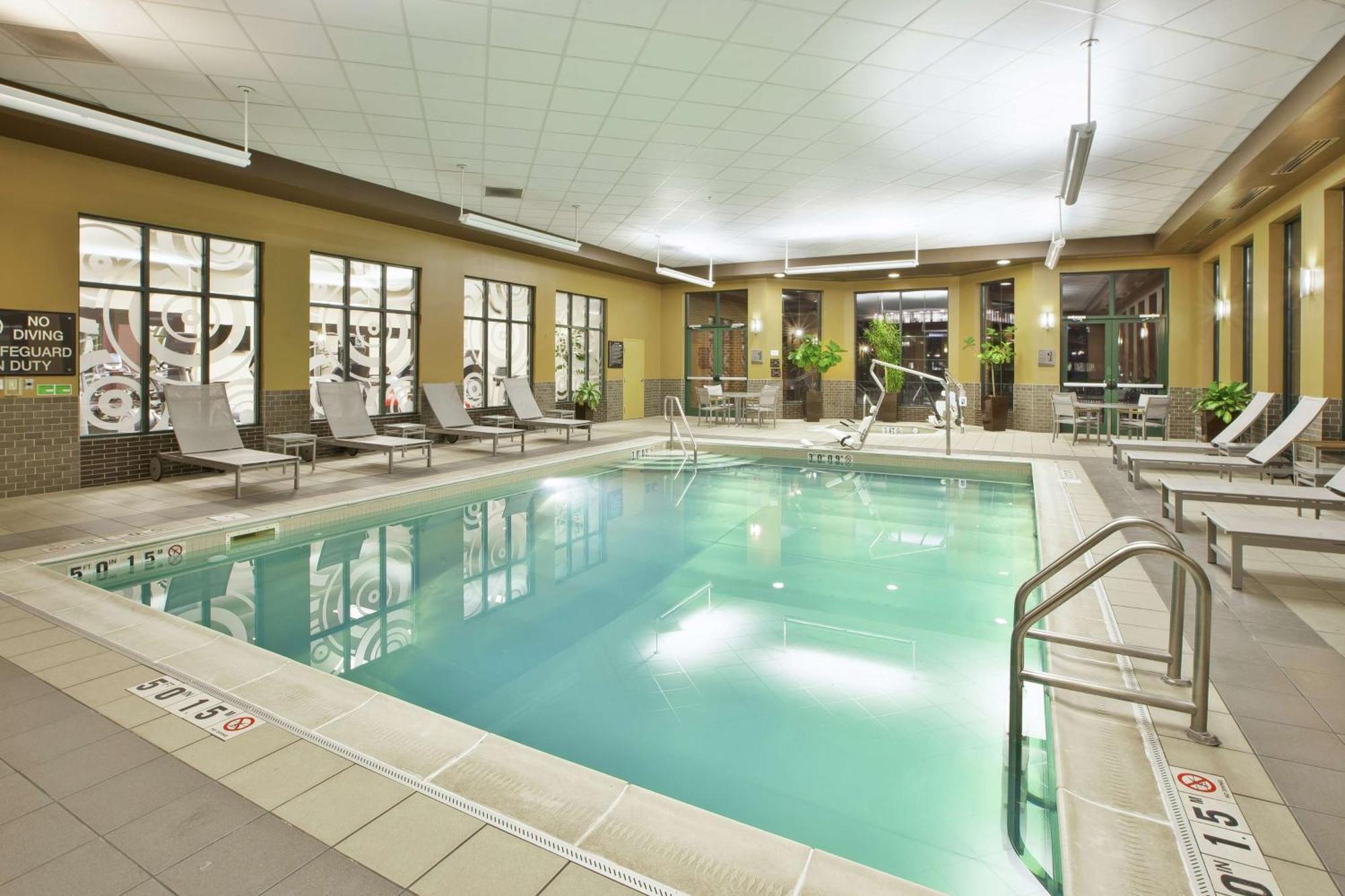 Embassy Suites Columbus - Airport מראה חיצוני תמונה